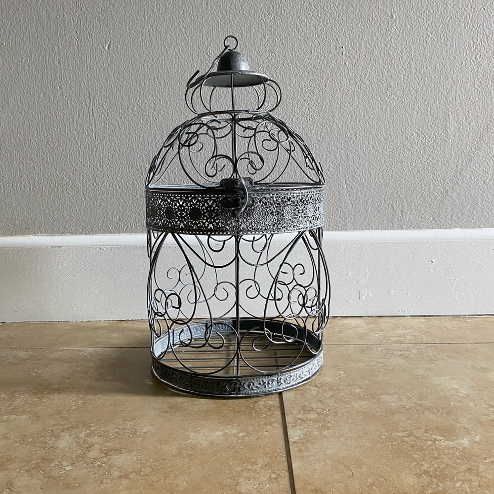 Beautiful Decorative Birdcage